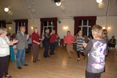 dancing-at-hog-roast_29577543543_l